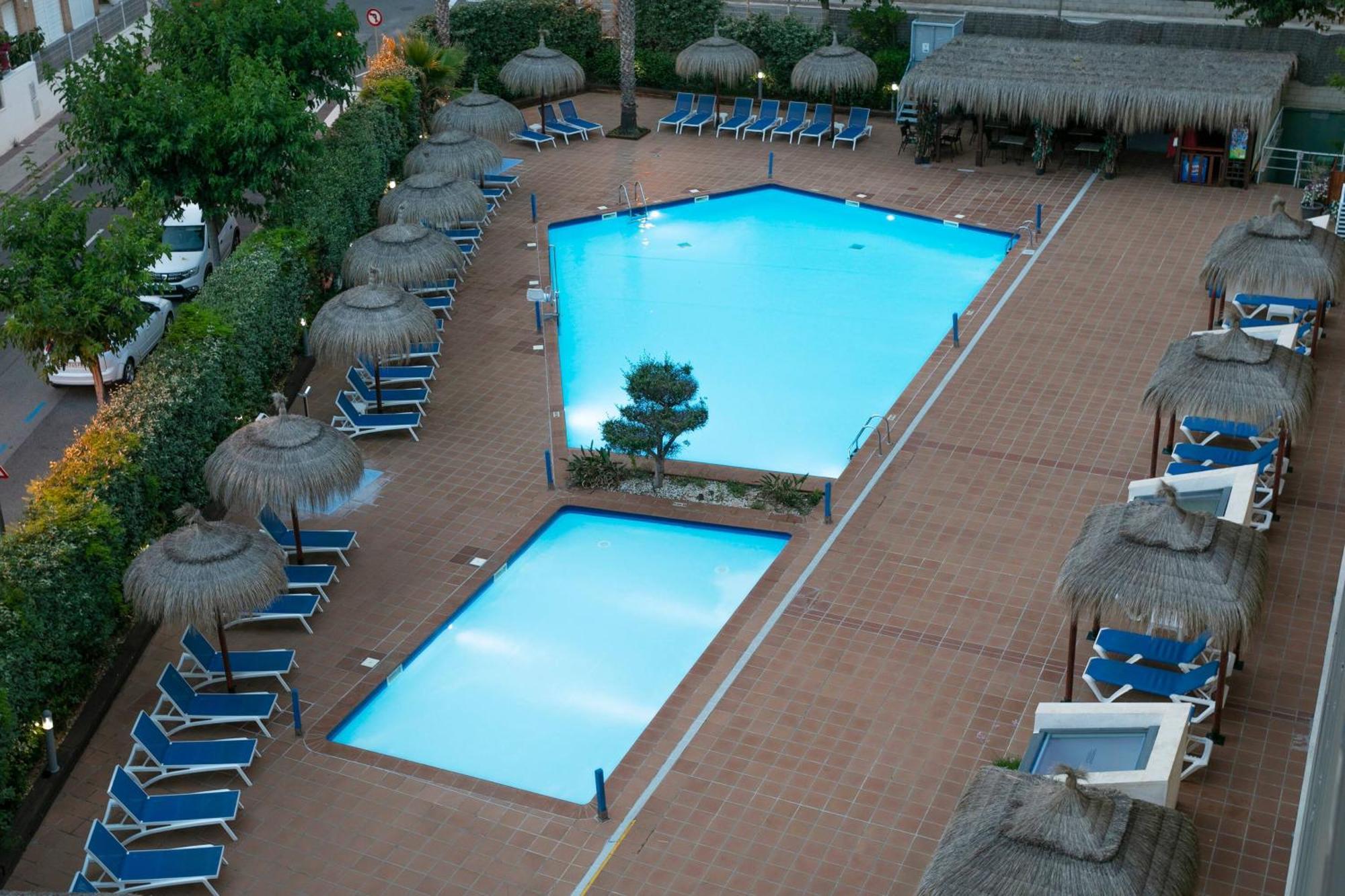Standard Room Pool View